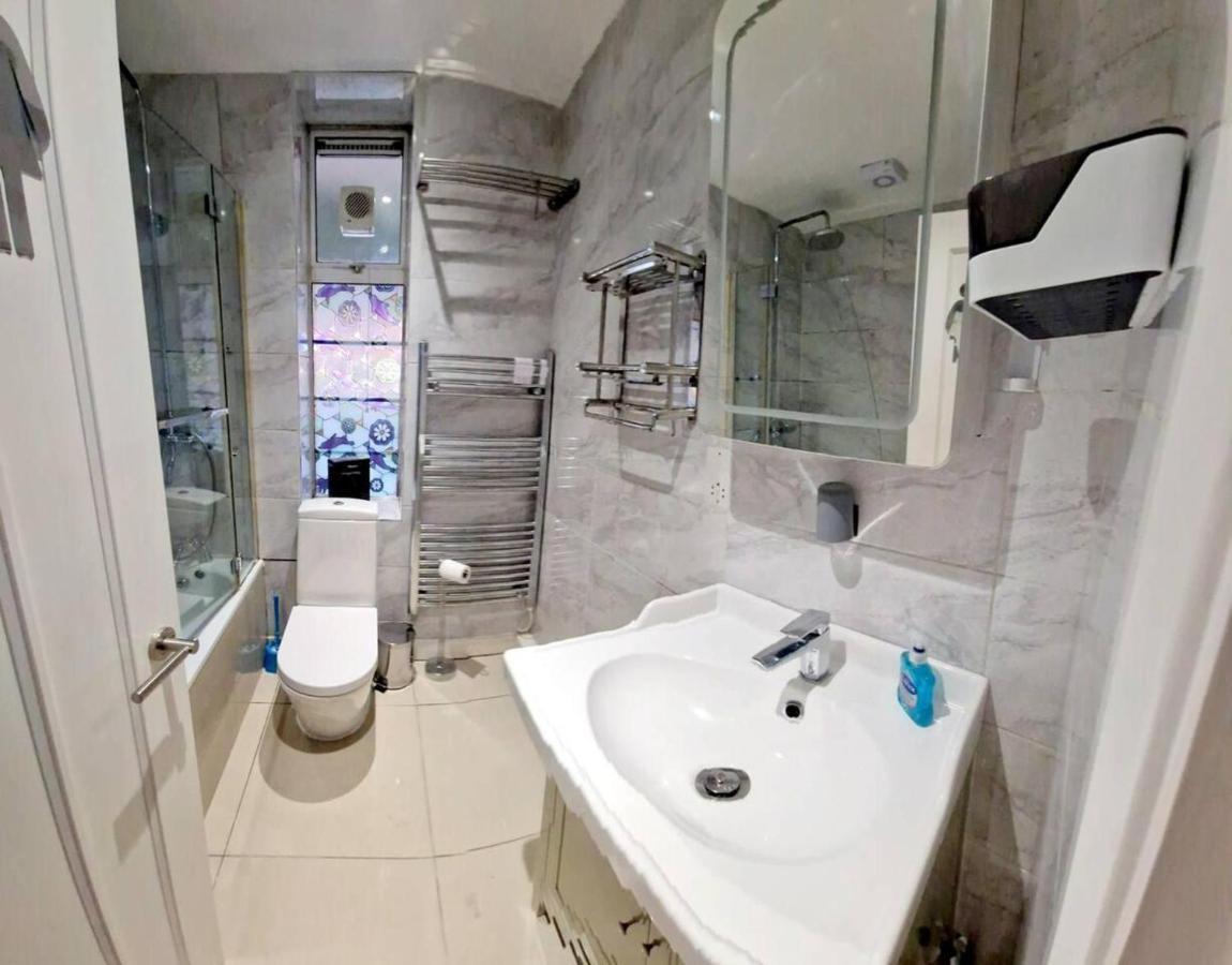 Вилла Modern 3-Bed House In Surrey Quays Лондон Экстерьер фото